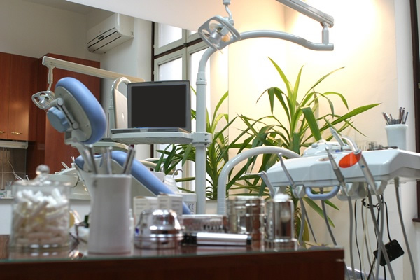 Tim iskusnih doktora stomatologije