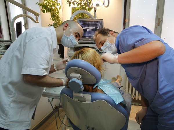 Važno je napomenuti da estetski lepe i kvalitetne protetske nadoknade